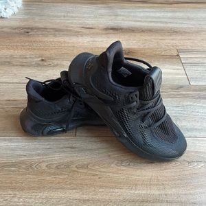 Adidas men’s sneakers